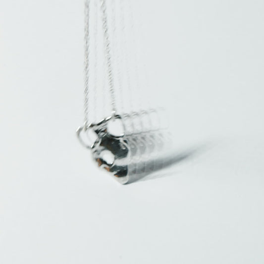 SILVER AMΦORA NECKLACE